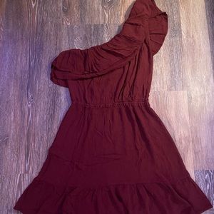 One shoulder dress